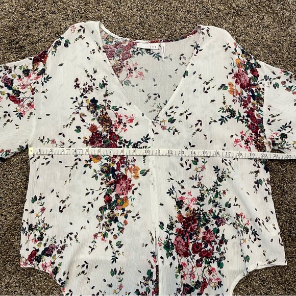 LUQ Women’s Short Sleeve Rhee Tie Front Blouse/Top/Shirt Sz S - Picture 4 of 7